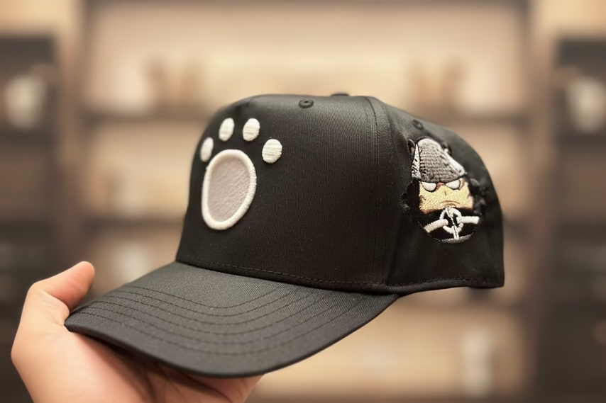 Kuma hat